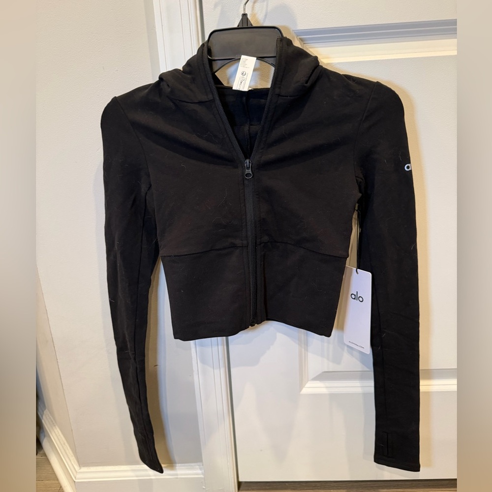 ALO Sway Full Zip Hoodie – Black
Size XXS